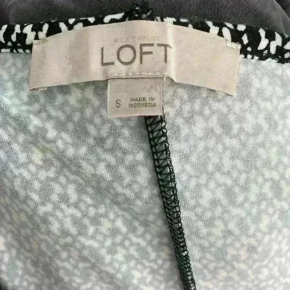 Women’s Sleeveless Dress - Picture 4 of 4